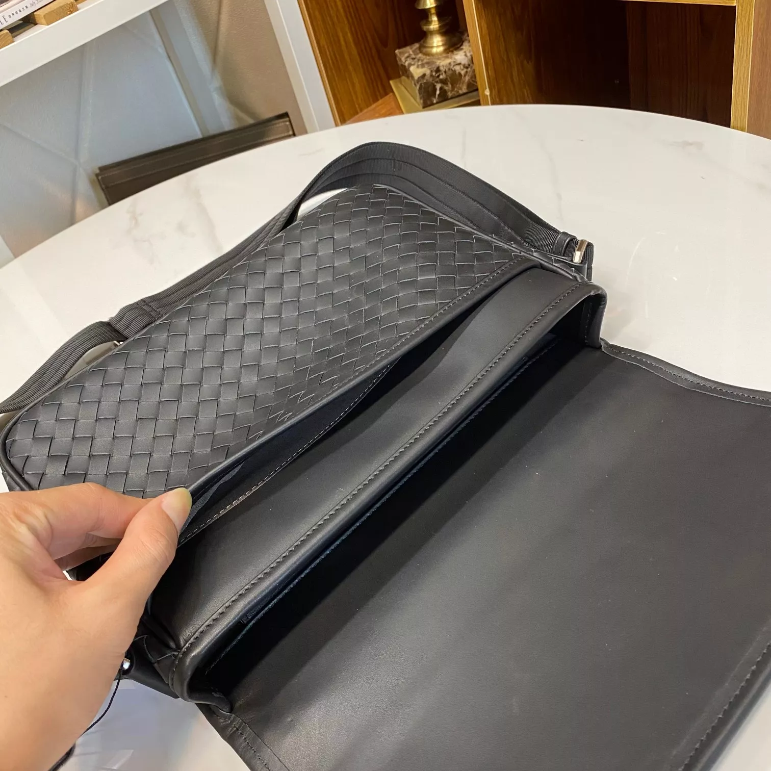Flexible 2880 Bottega Veneta AAA Man Messenger Bags