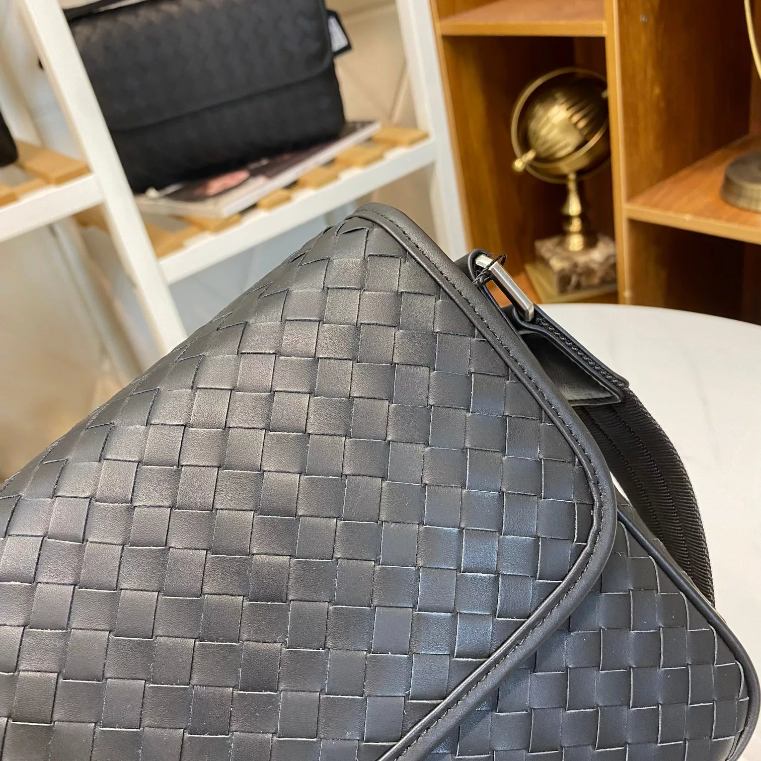 Flexible 2880 Bottega Veneta AAA Man Messenger Bags