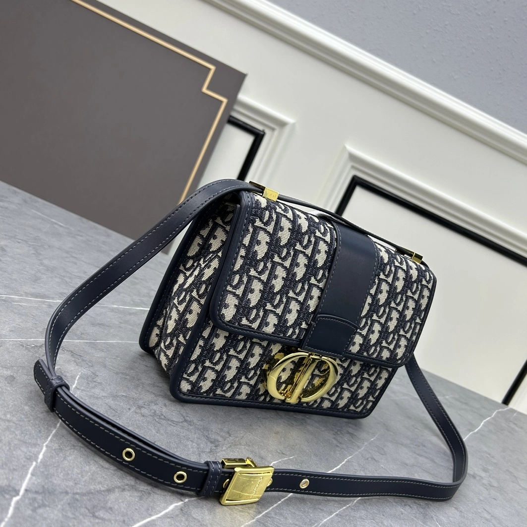 Flexible 3092 Christian Dior AAA Quality Messenger Bags For Women