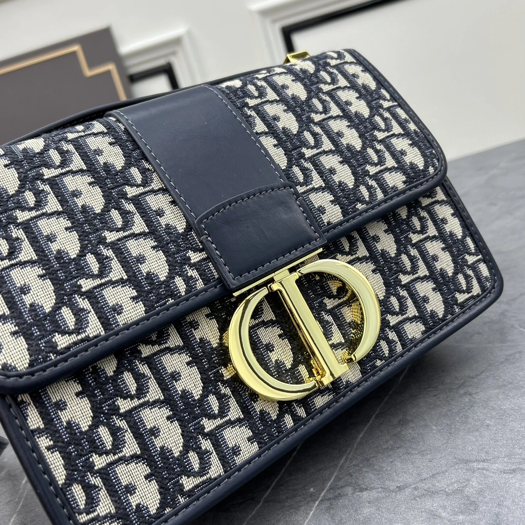 Flexible 3092 Christian Dior AAA Quality Messenger Bags For Women