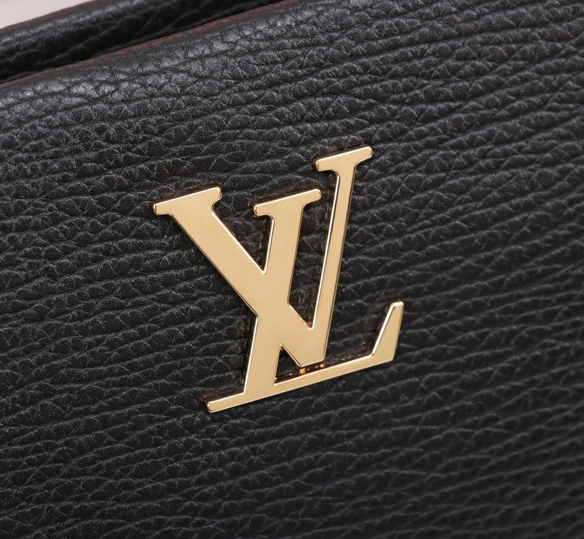 Flexible 3544 Louis Vuitton AAA Man Wallets