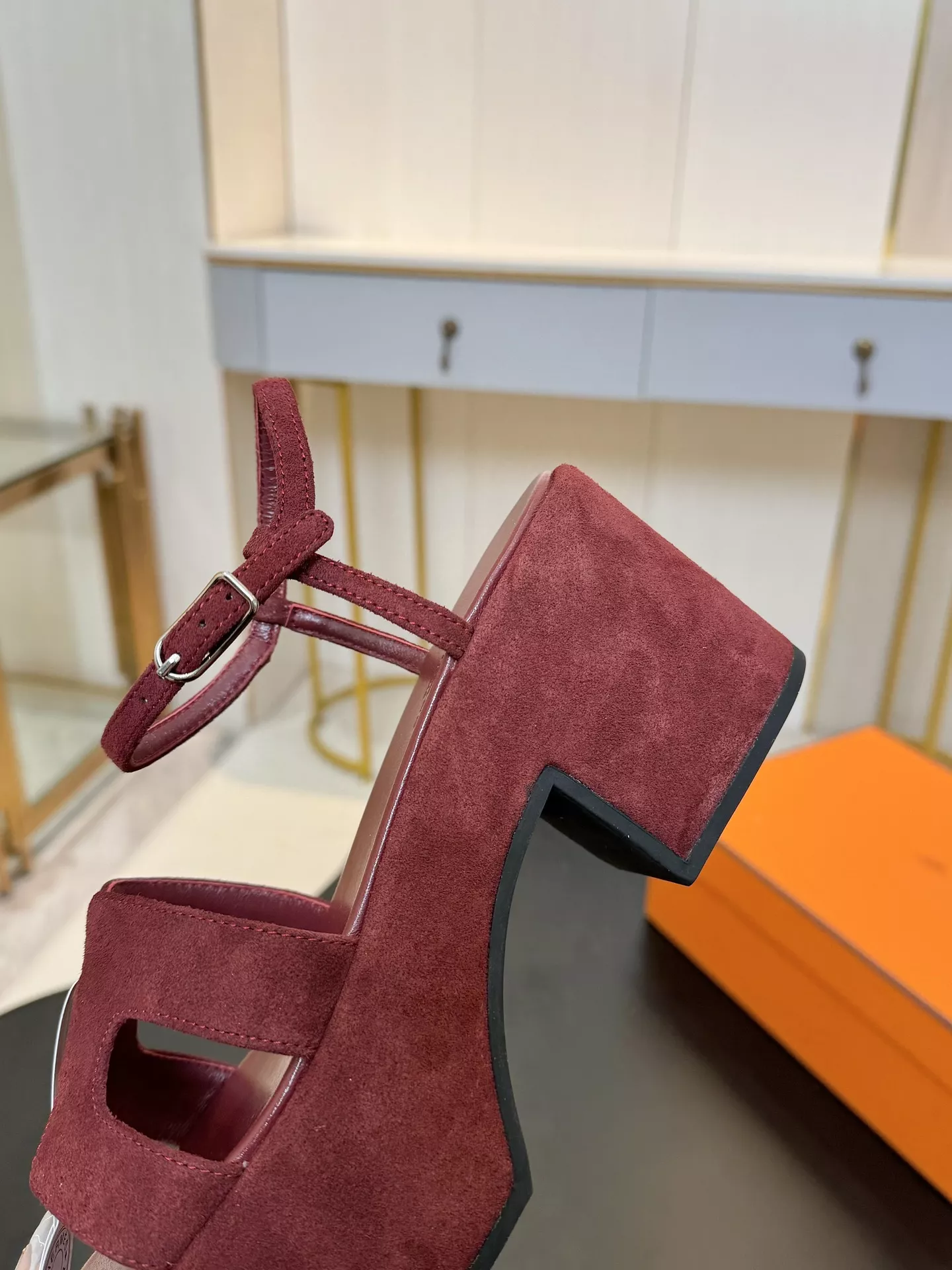 Flexible 368 Hermes Sandal For Women