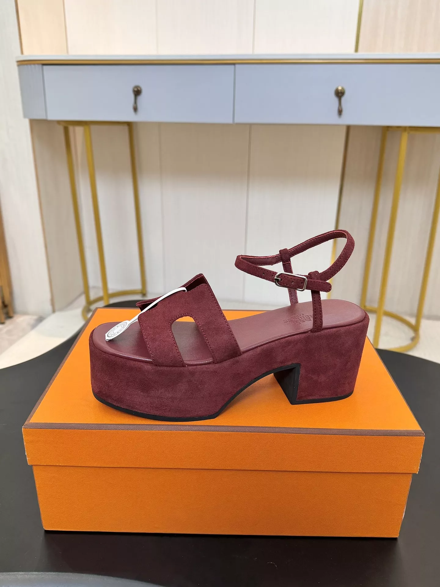 Flexible 368 Hermes Sandal For Women