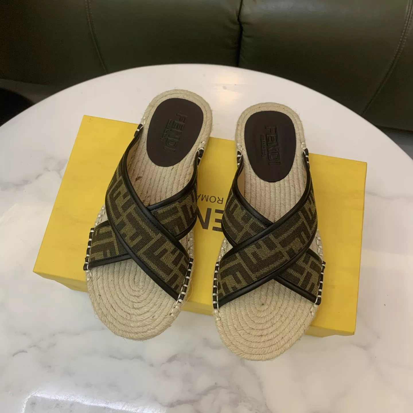 Flexible 3779 Fendi Slippers For Men