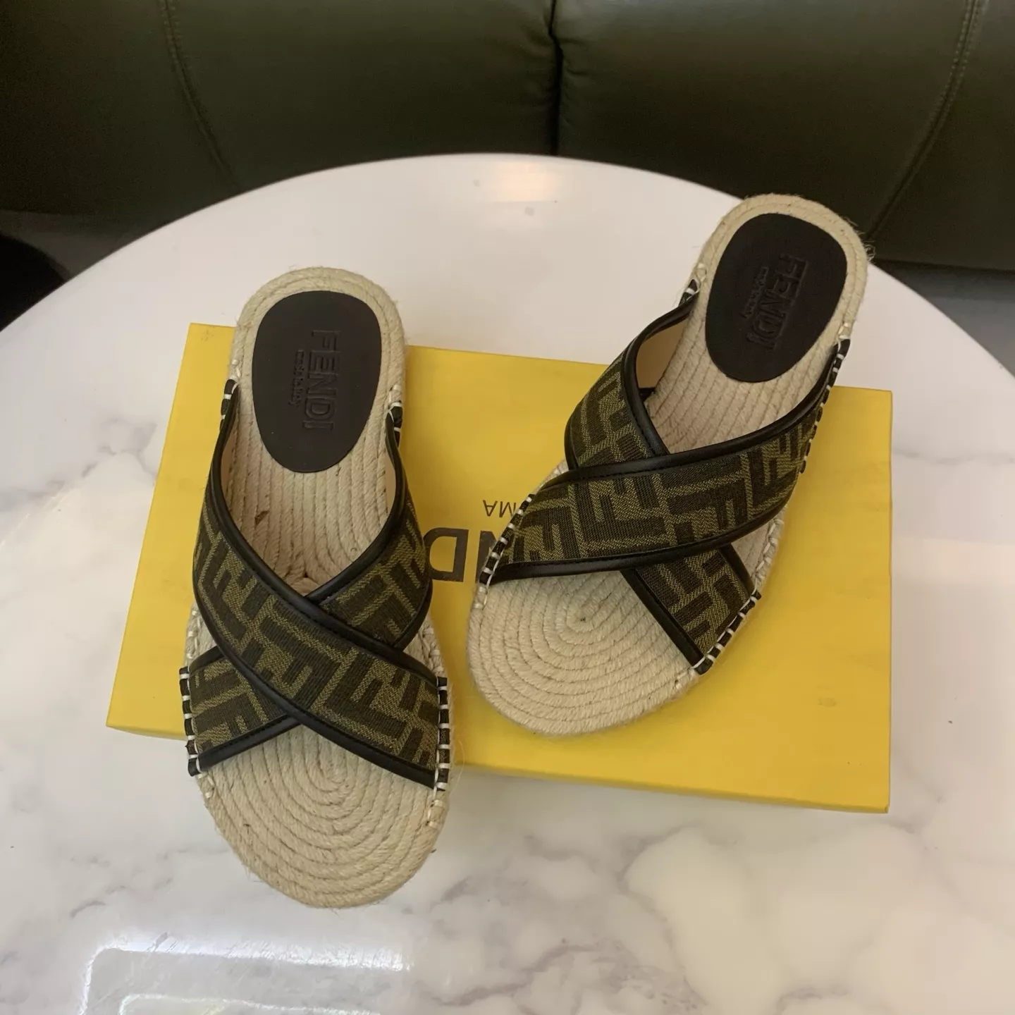 Flexible 3779 Fendi Slippers For Men