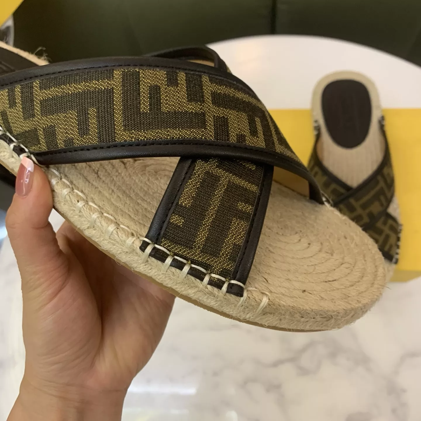 Flexible 3779 Fendi Slippers For Men