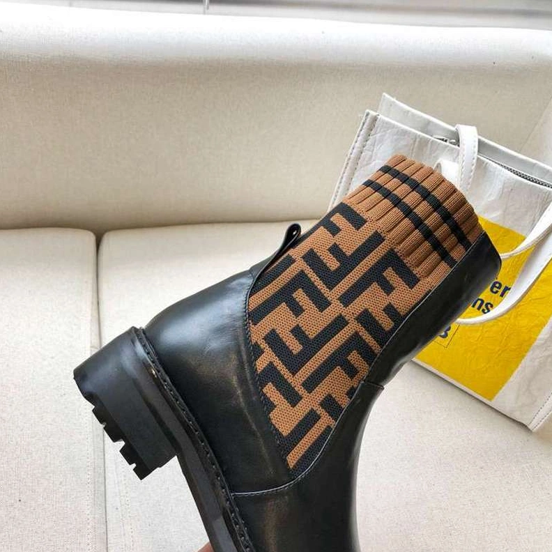 Flexible 3936 Fendi Fashion Boots For Women