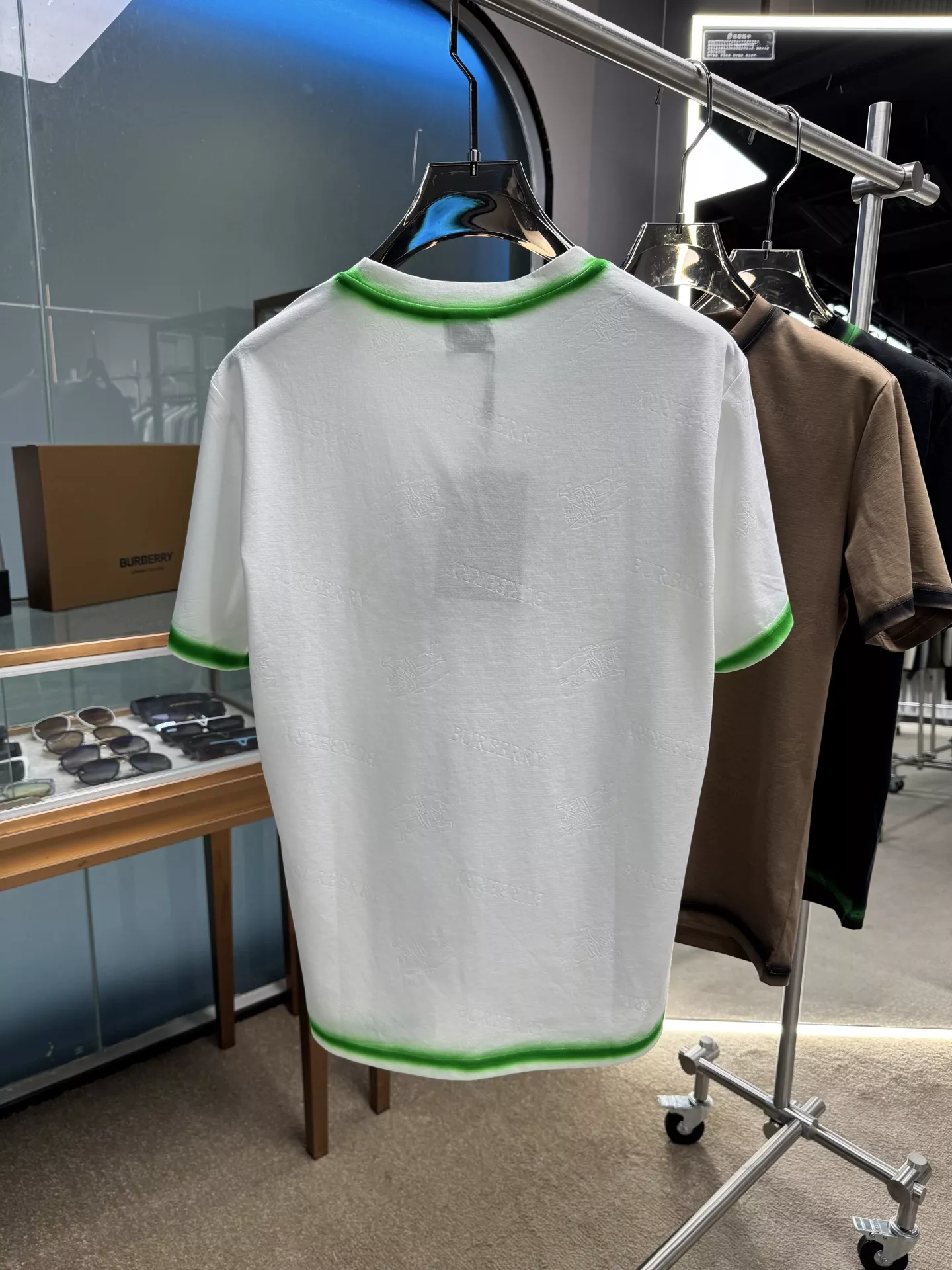 Flexible 3970 Burberry T-Shirts Short Sleeved For Unisex