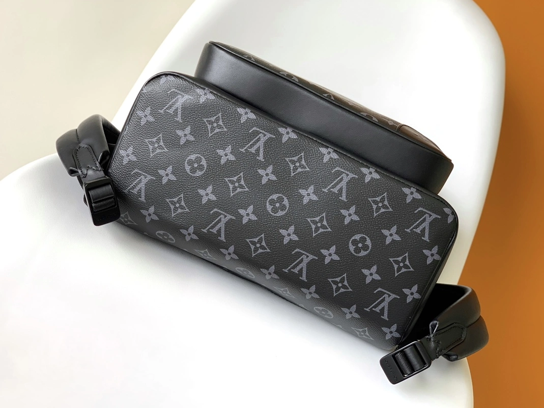 Flexible 4094 Louis Vuitton LV AAA Man Backpacks
