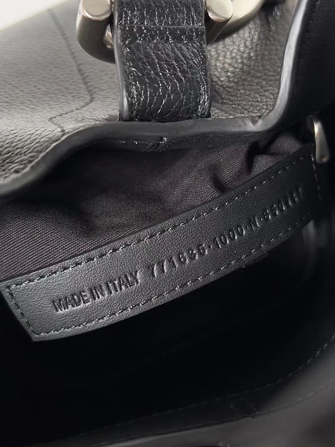 Flexible 4135 Balenciaga AAA Quality Handbags For Women
