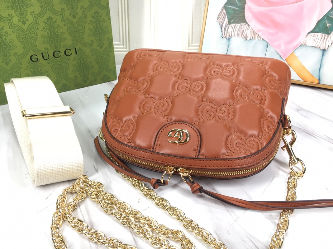 Flexible 4227 Gucci AAA Quality Messenger Bags For Women