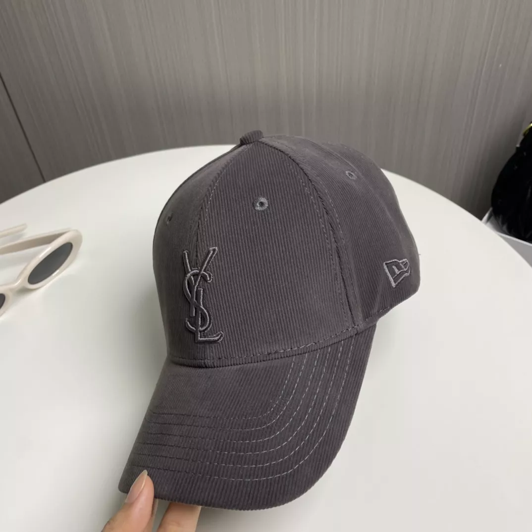Flexible 4252 Yves Saint Laurent YSL Caps