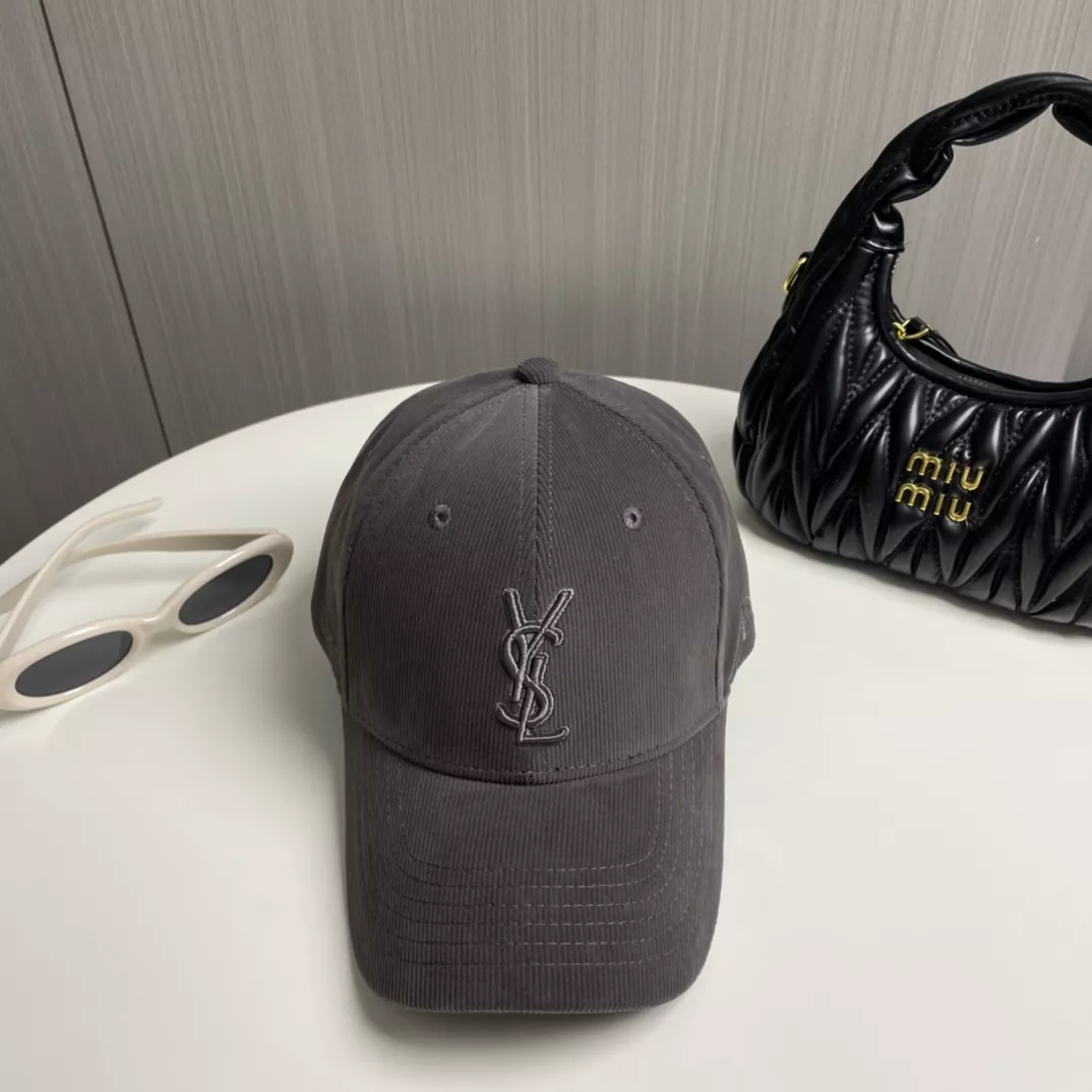 Flexible 4252 Yves Saint Laurent YSL Caps