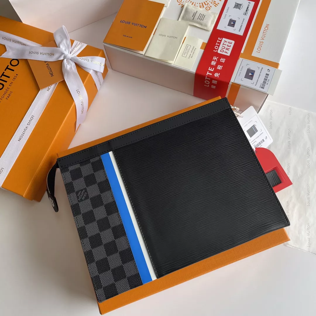 Flexible 4360 Louis Vuitton AAA Quality Wallets