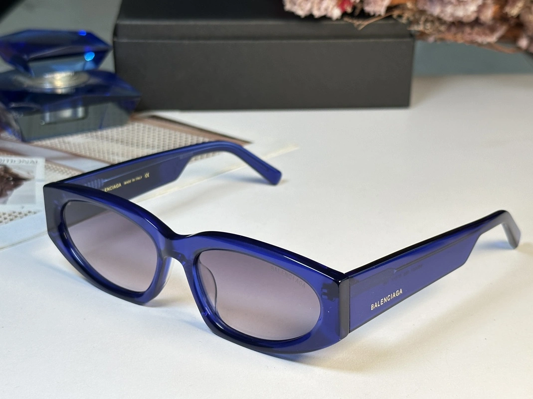 Flexible 4407 Balenciaga AAA Quality Sunglasses
