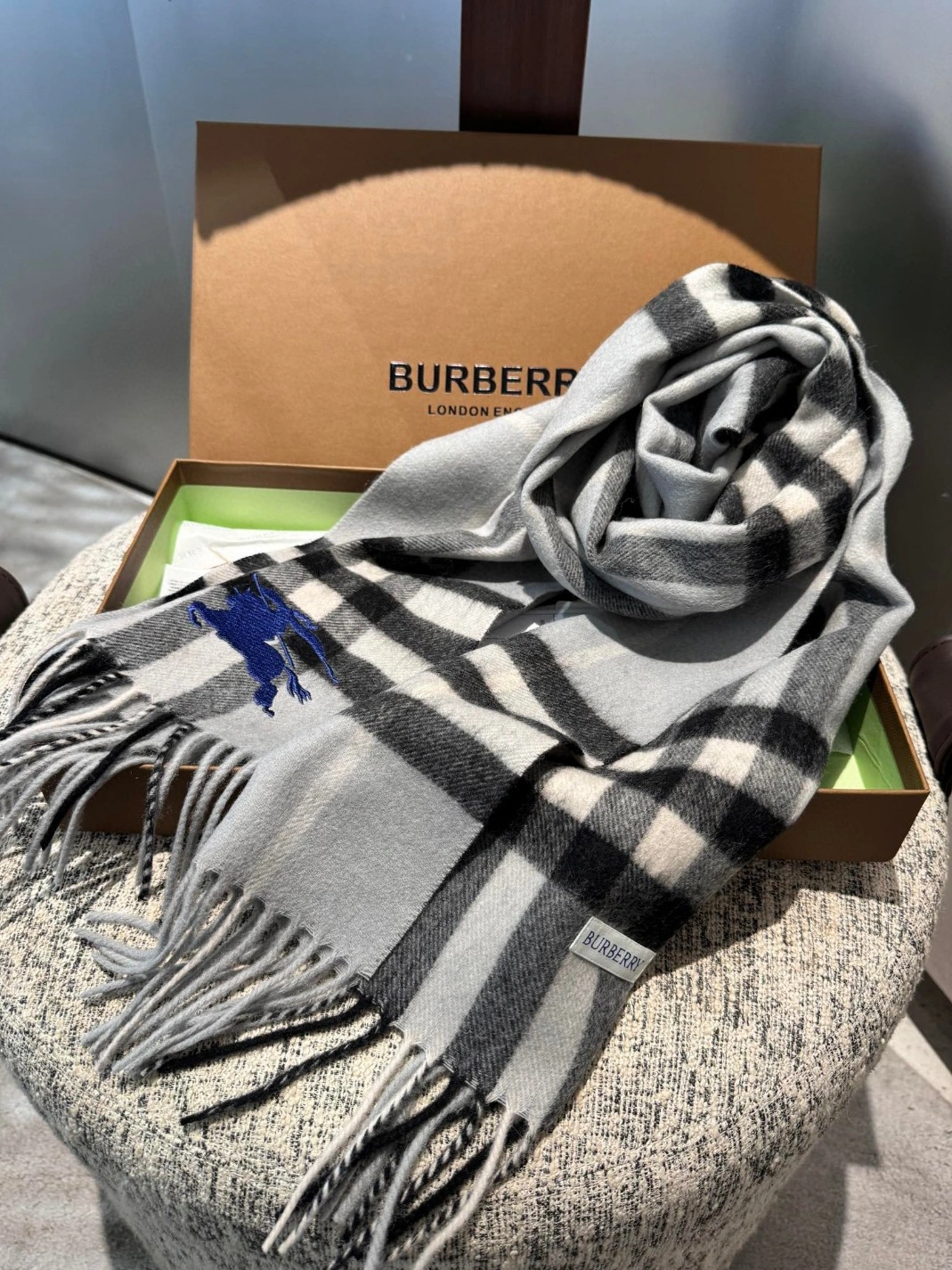 Flexible 4455 Burberry Scarf