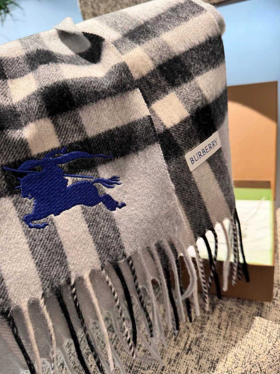 Flexible 4455 Burberry Scarf
