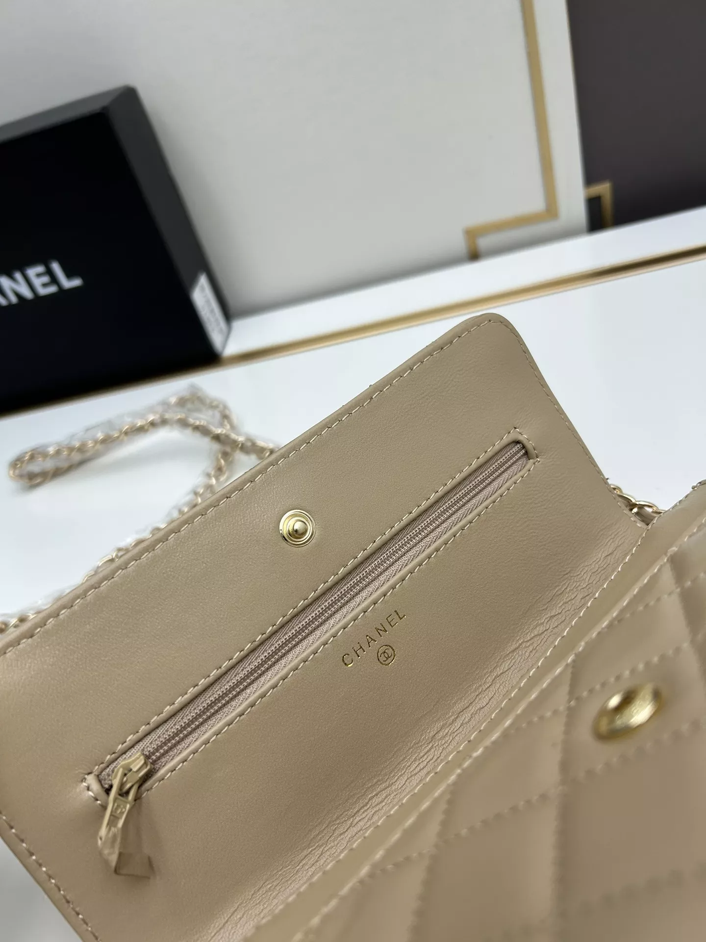 Flexible 4507 Chanel AAA Quality Messenger Bags For Women