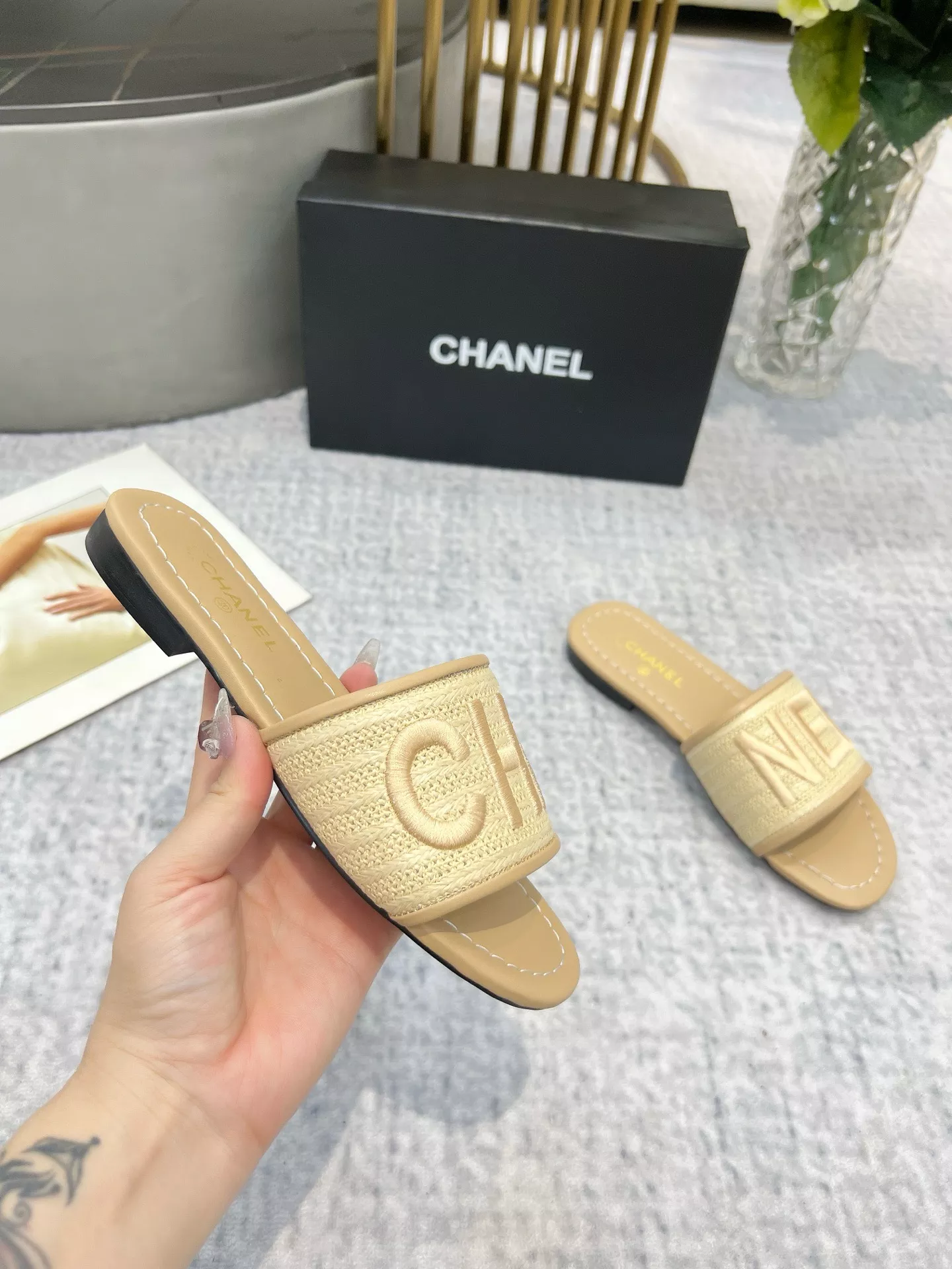 Flexible 4622 Chanel Slippers For Women