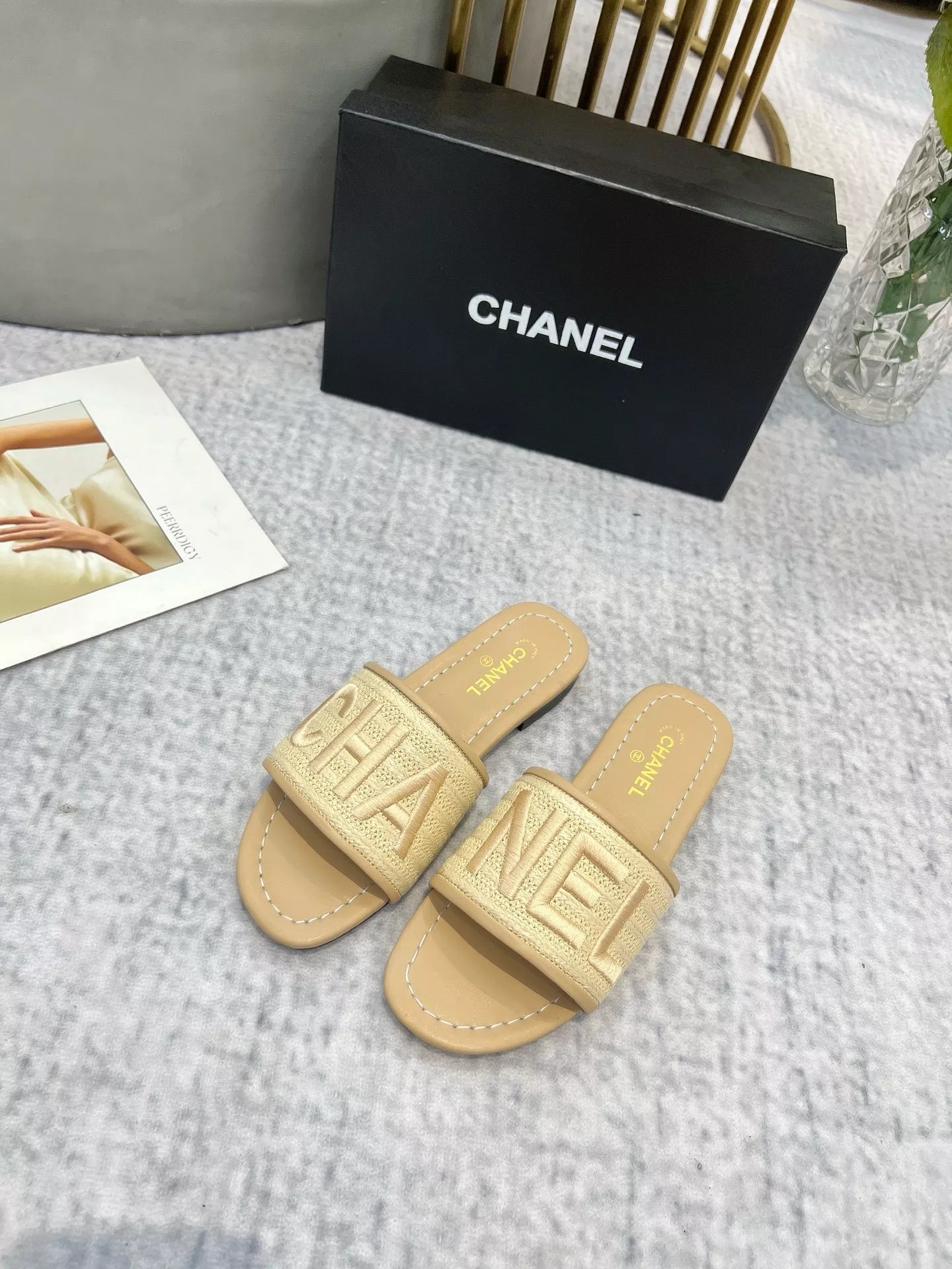 Flexible 4622 Chanel Slippers For Women