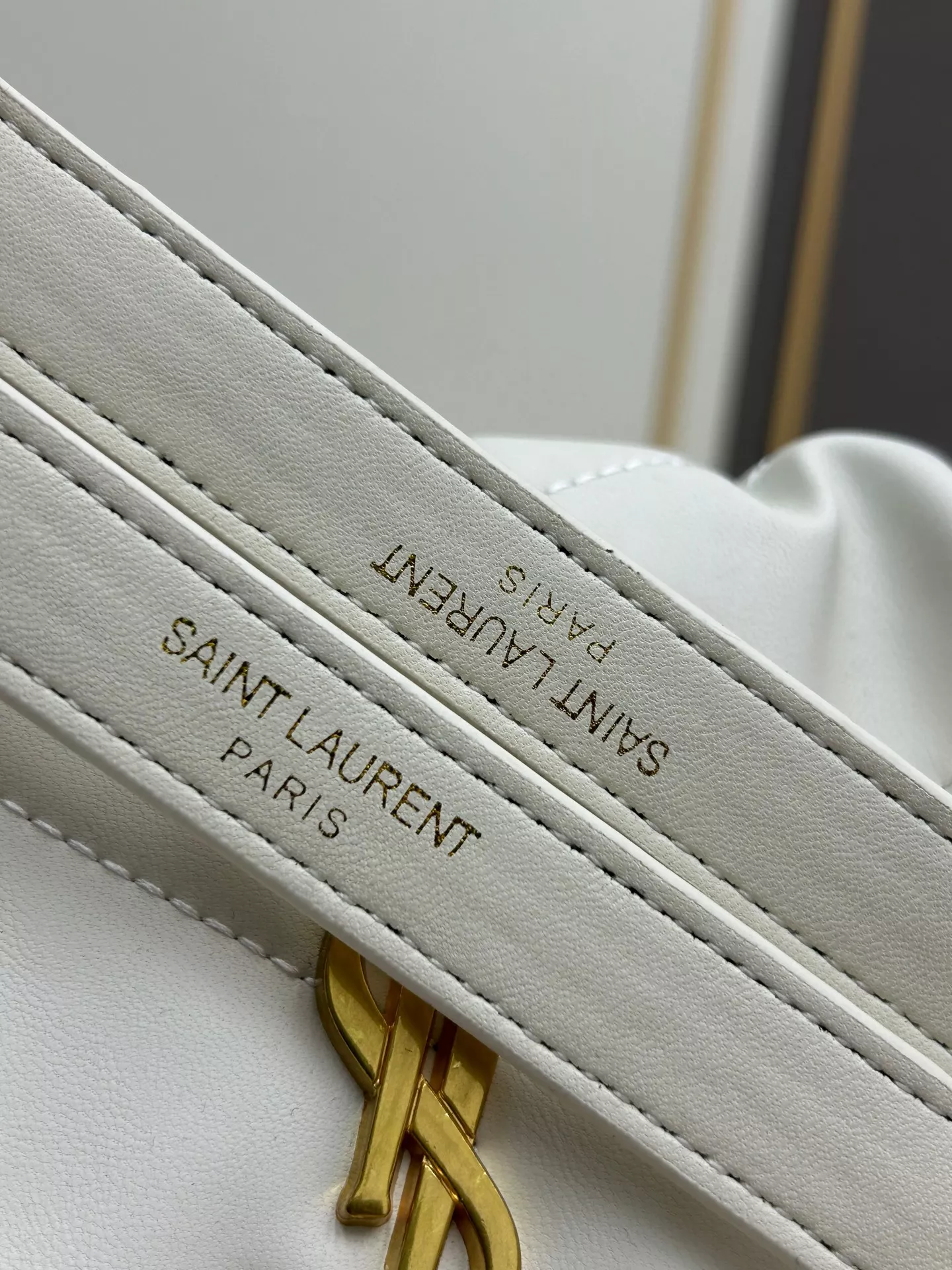 Flexible 4642 Yves Saint Laurent YSL AAA Quality Shoulder Bags For Women