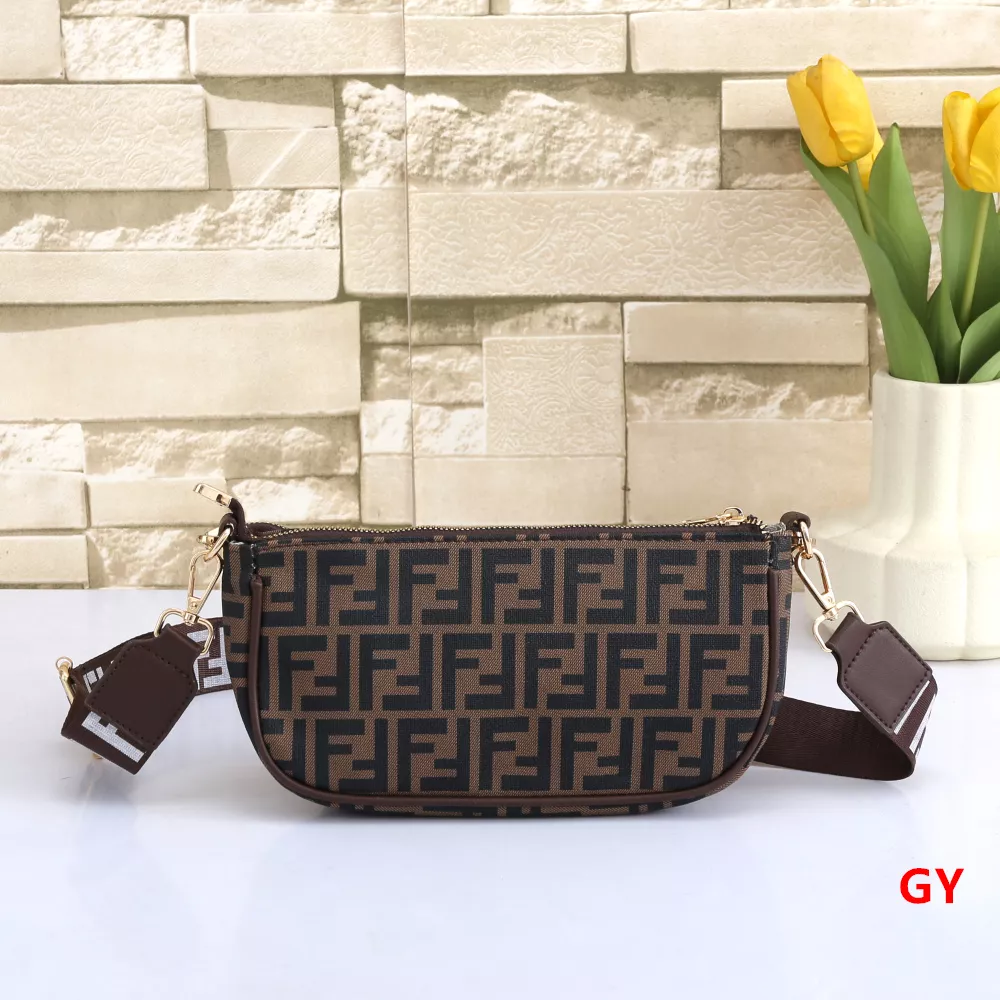 Flexible 4902 Fendi Messenger Bags For Women