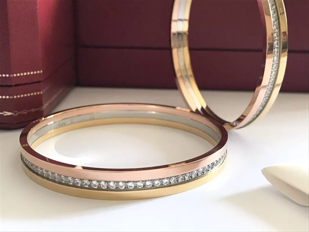 Flexible 5039 Cartier bracelets