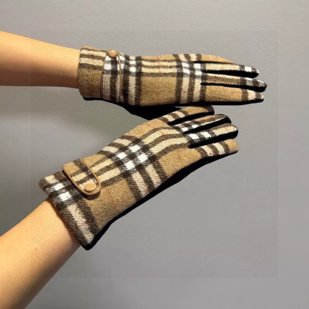Flexible 5200 Burberry Gloves