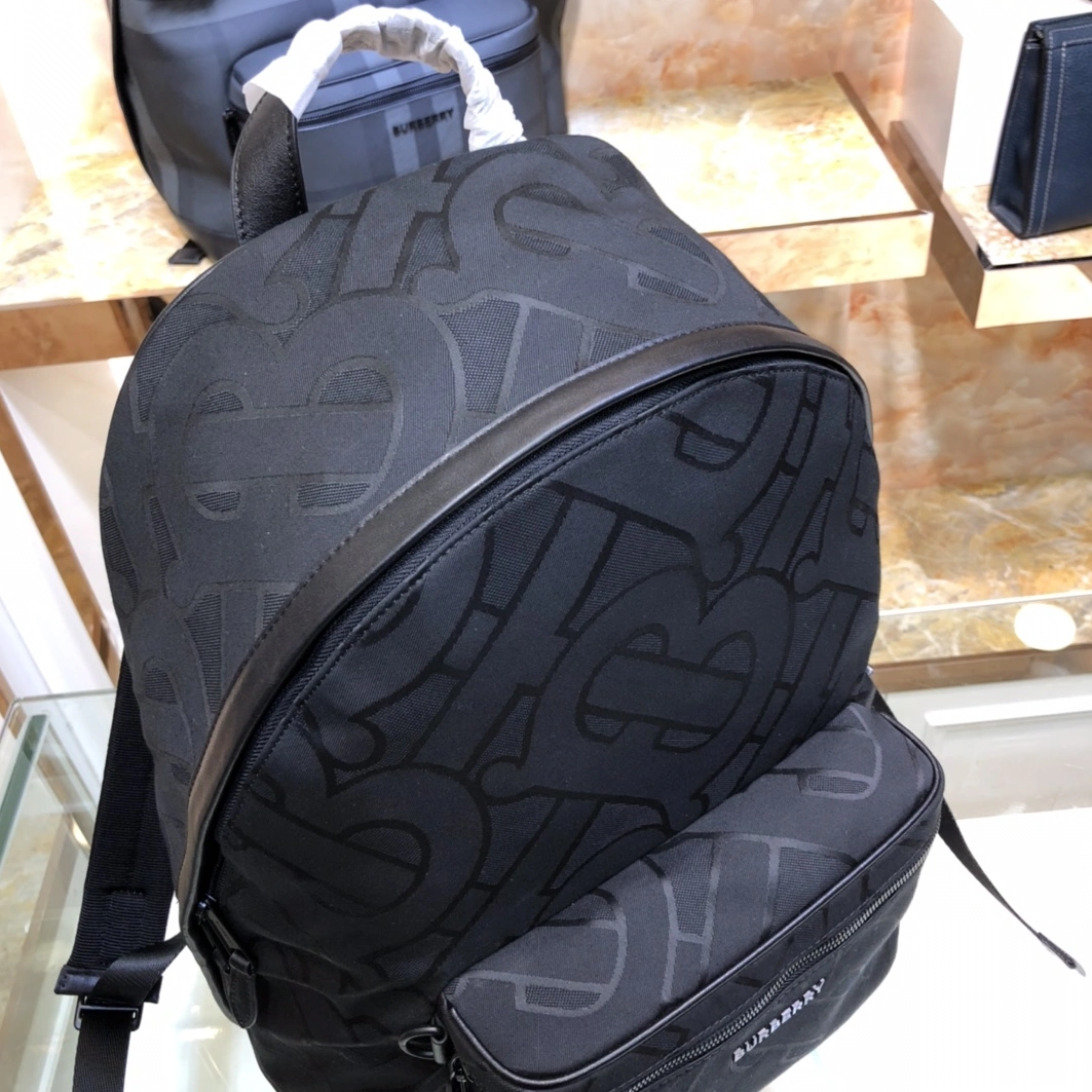Flexible 5265 Burberry AAA Man Backpacks