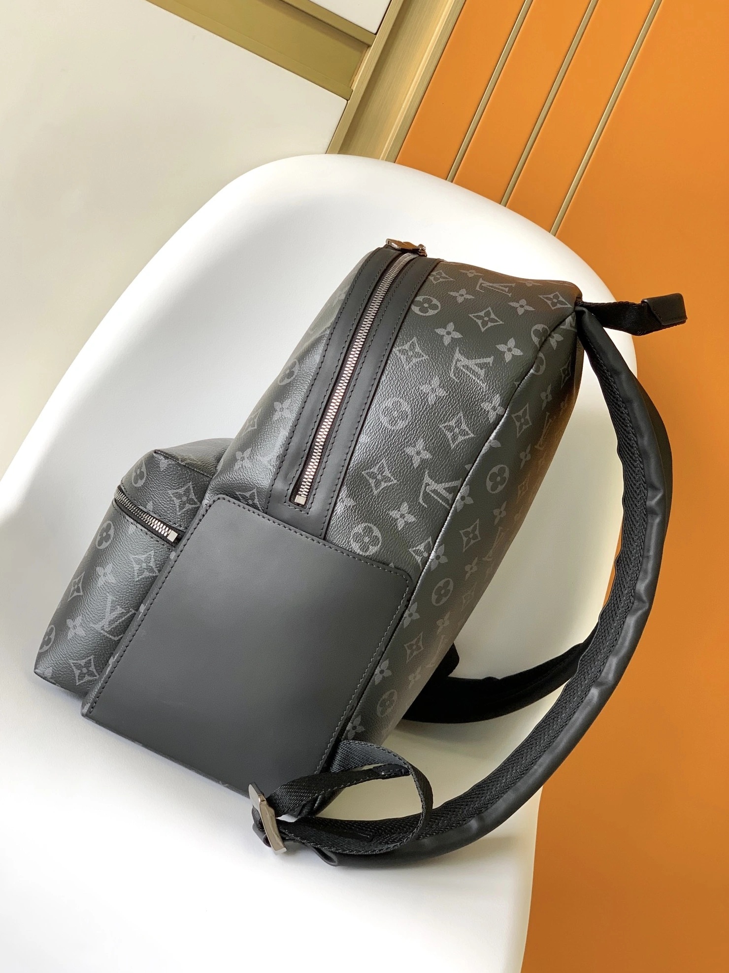 Flexible 5365 Louis Vuitton LV AAA Man Backpacks