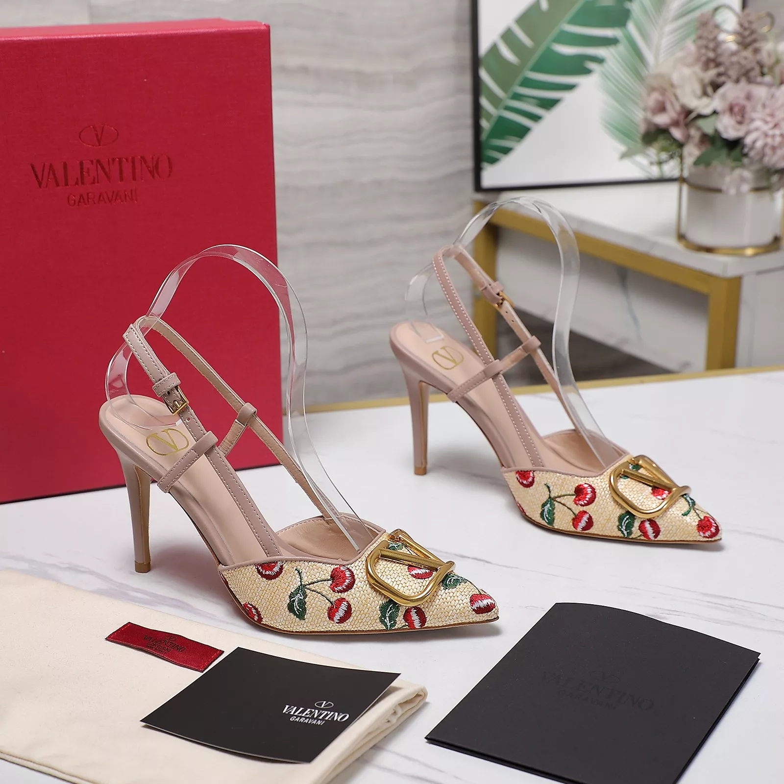 Flexible 545 Valentino Sandal For Women