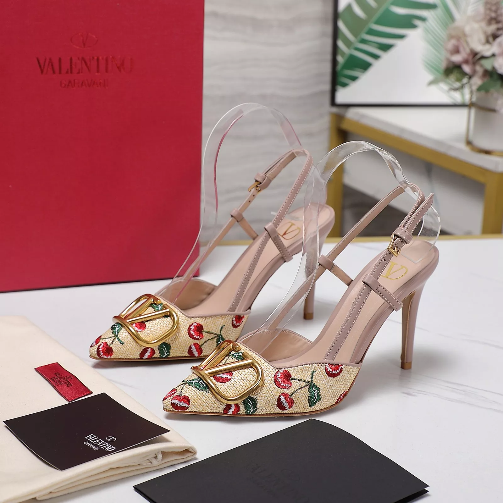 Flexible 545 Valentino Sandal For Women