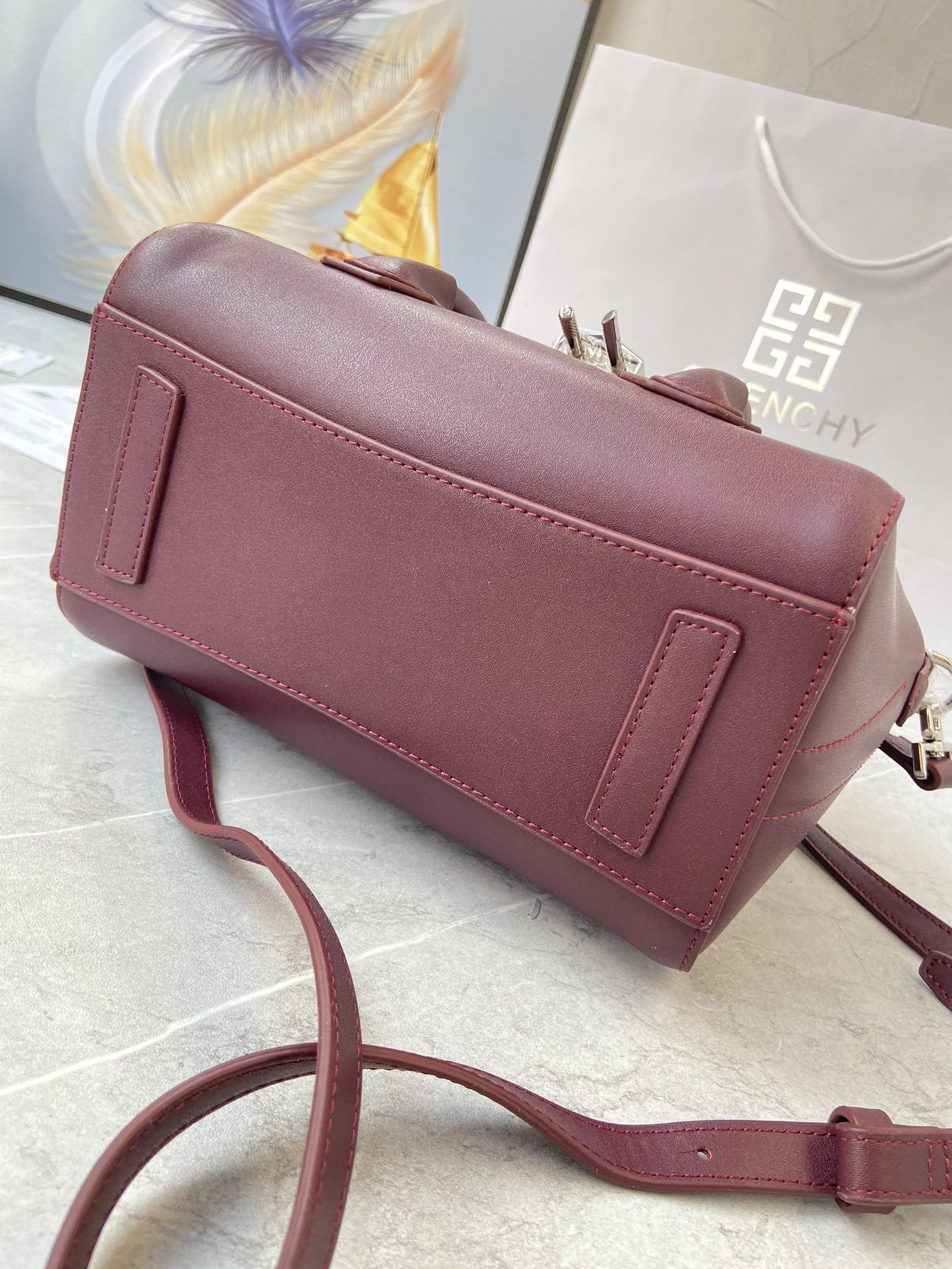Flexible 5547 Givenchy AAA Quality Handbags For Women