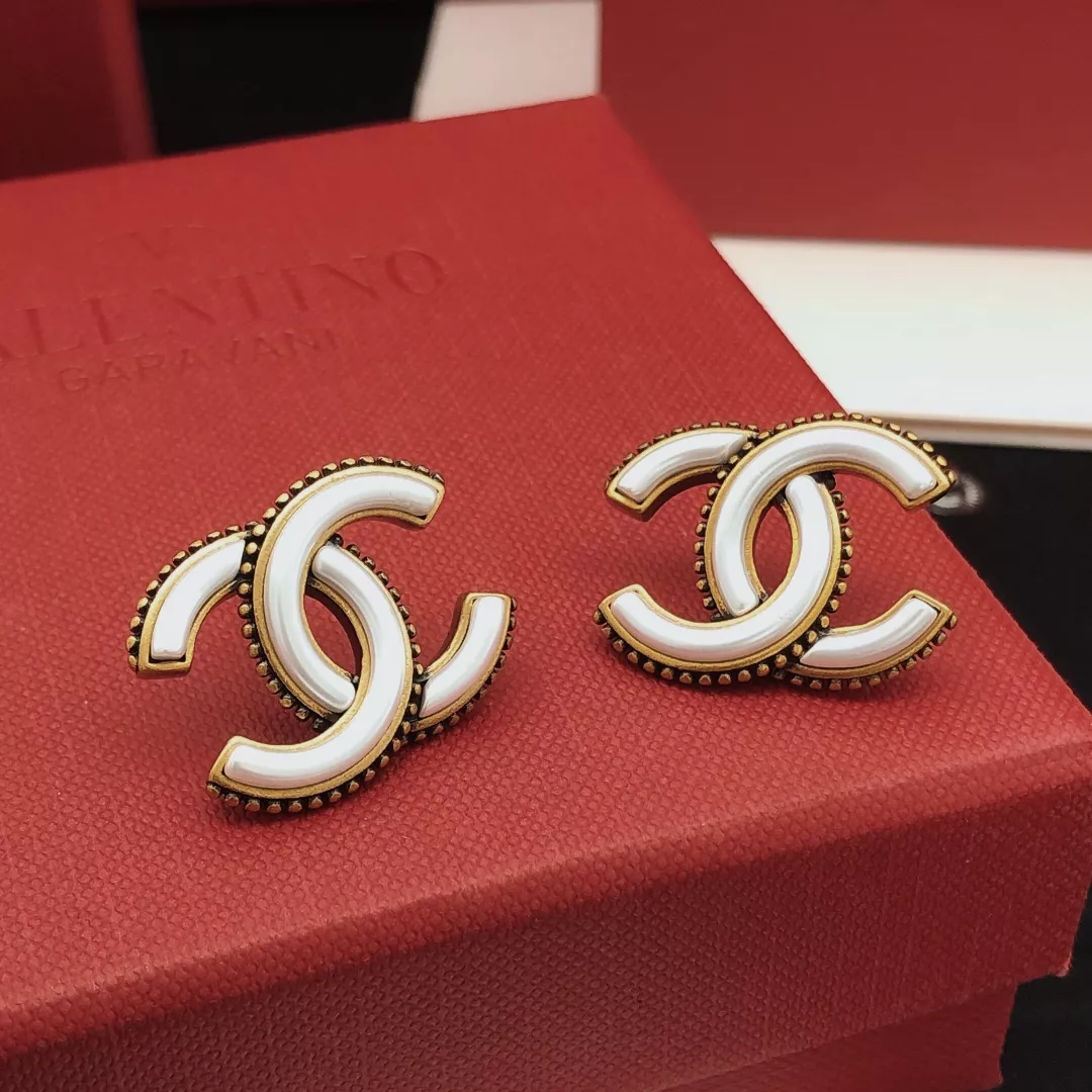 Flexible 5687 Chanel Earrings For Women