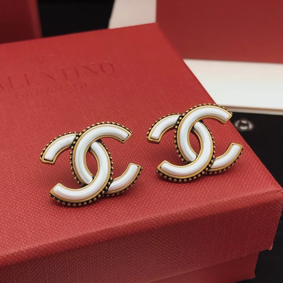 Flexible 5687 Chanel Earrings For Women
