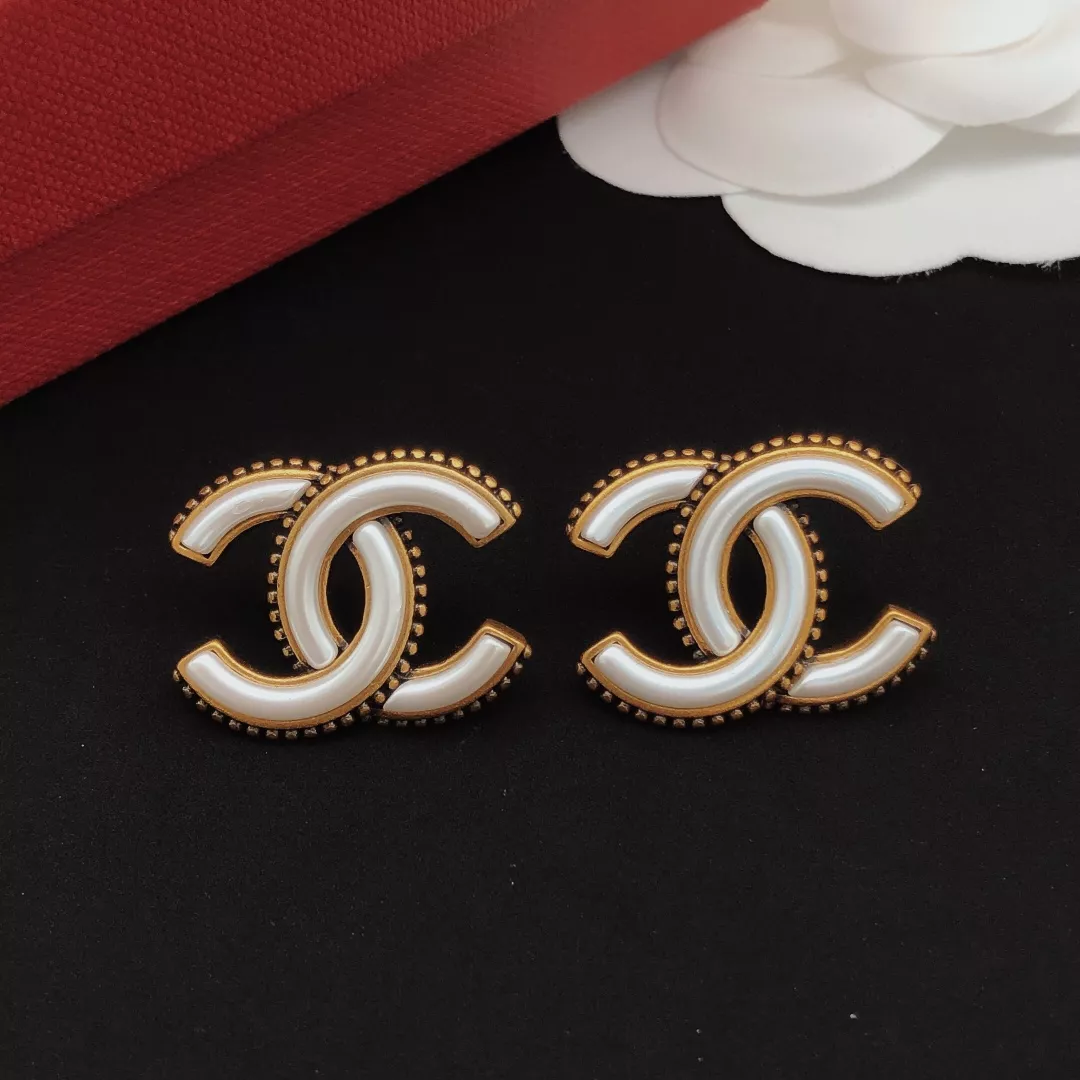 Flexible 5687 Chanel Earrings For Women