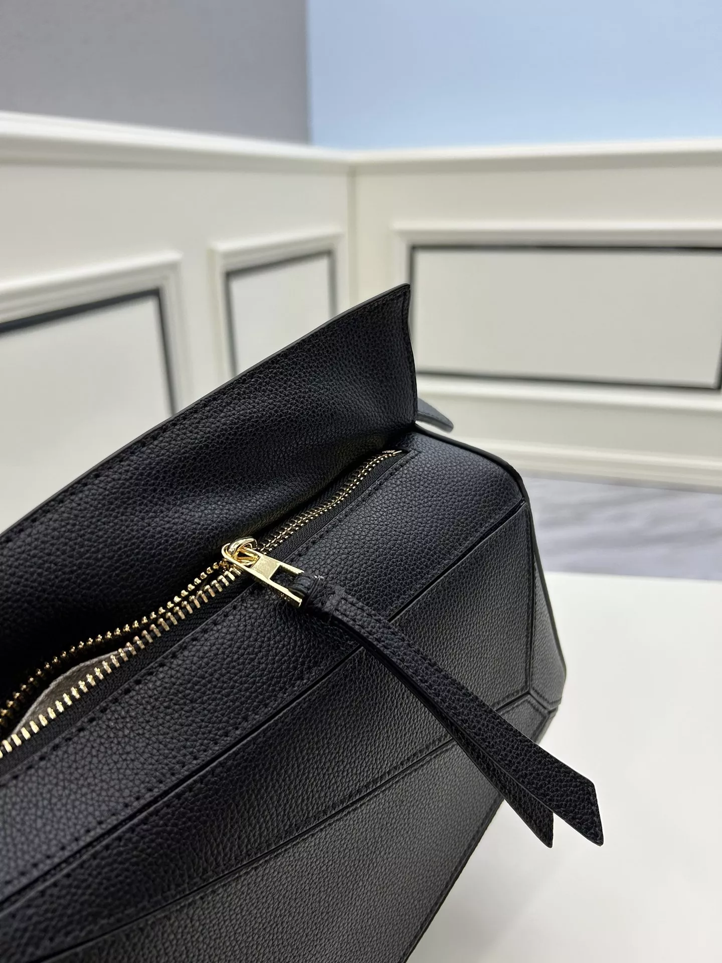 Flexible 5692 LOEWE AAA Quality Messenger Bags For Women