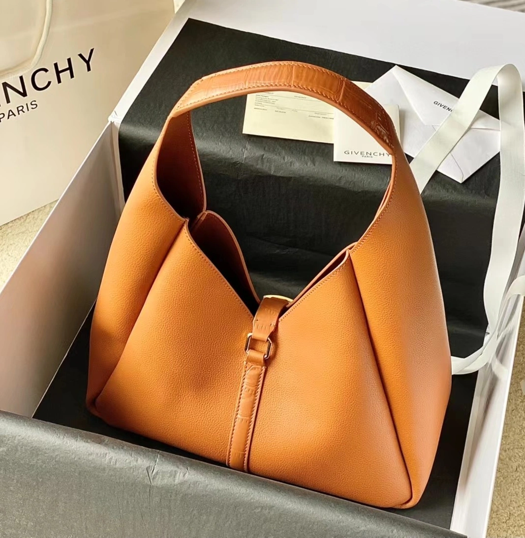 Flexible 5708 Givenchy AAA Quality Shoulder Bags For Women