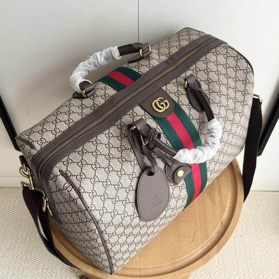 Flexible 595 Gucci Travel Bags