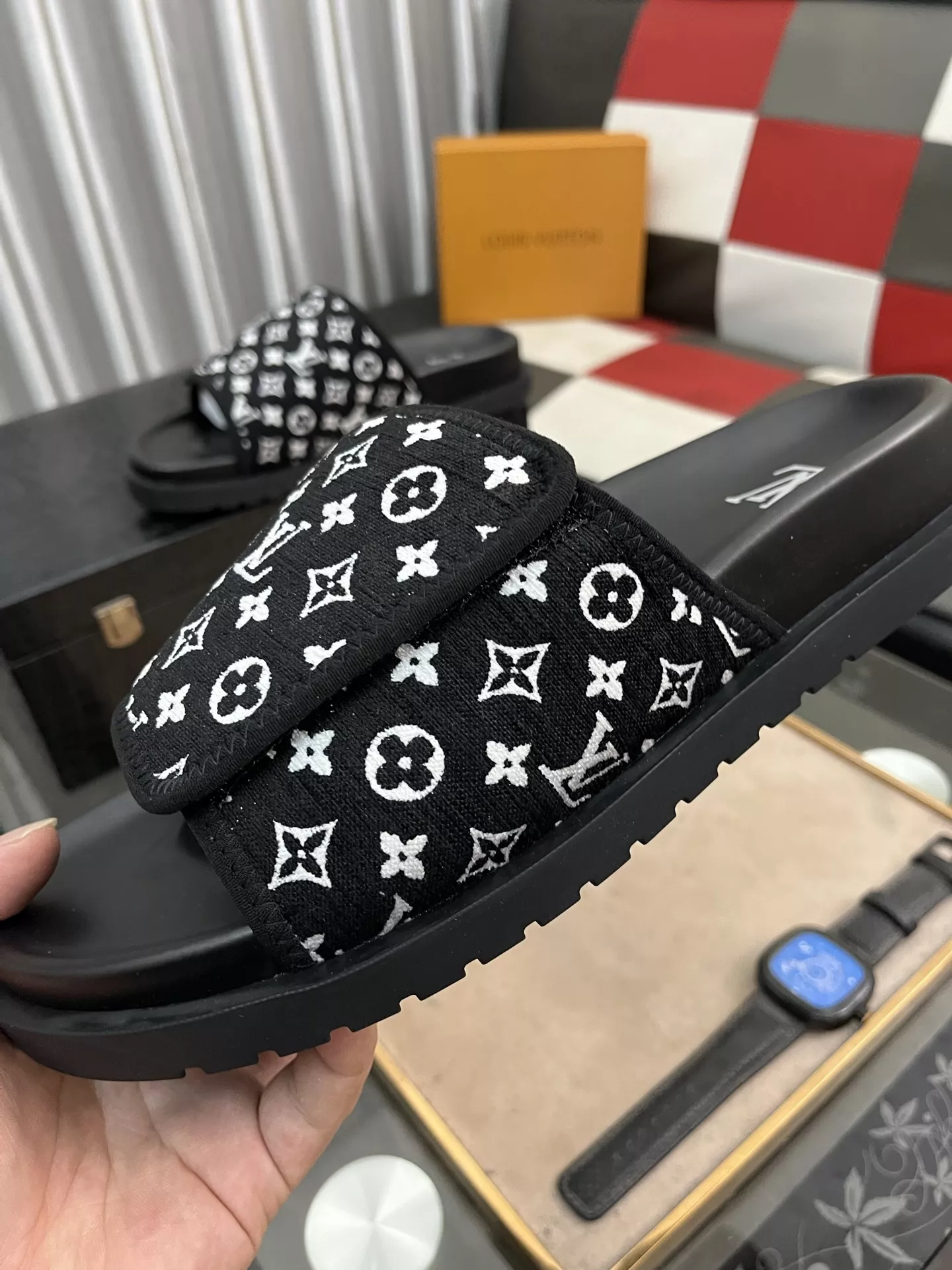 Flexible 6131 Louis Vuitton Slippers For Men
