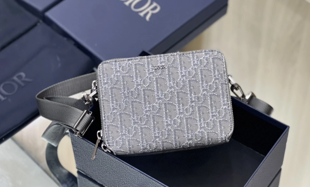 Flexible 6155 Christian Dior AAA Man Messenger Bags