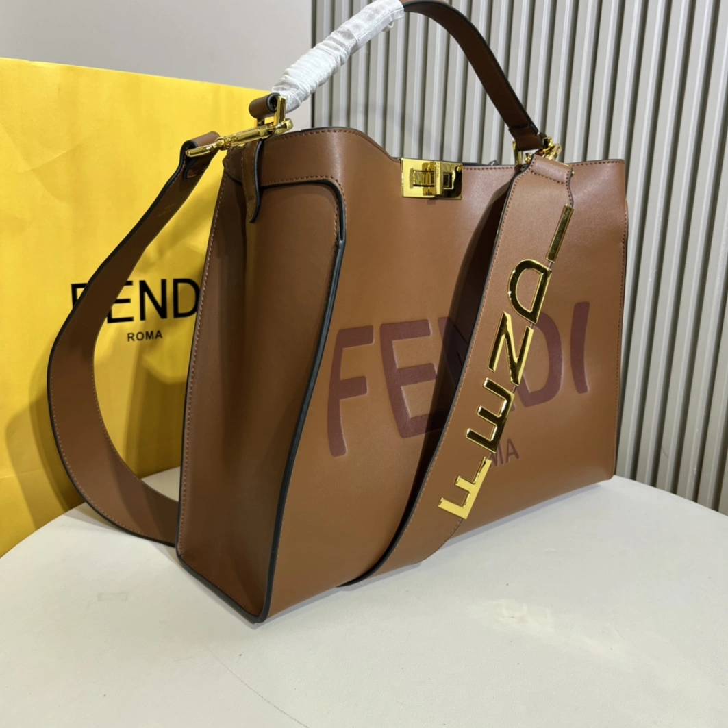 Flexible 6389 Fendi AAA Quality Handbags For Women
