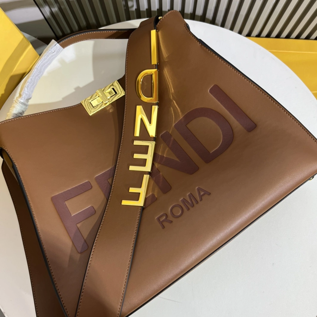 Flexible 6389 Fendi AAA Quality Handbags For Women