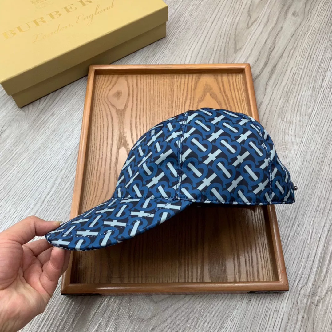 Flexible 639 Burberry Caps