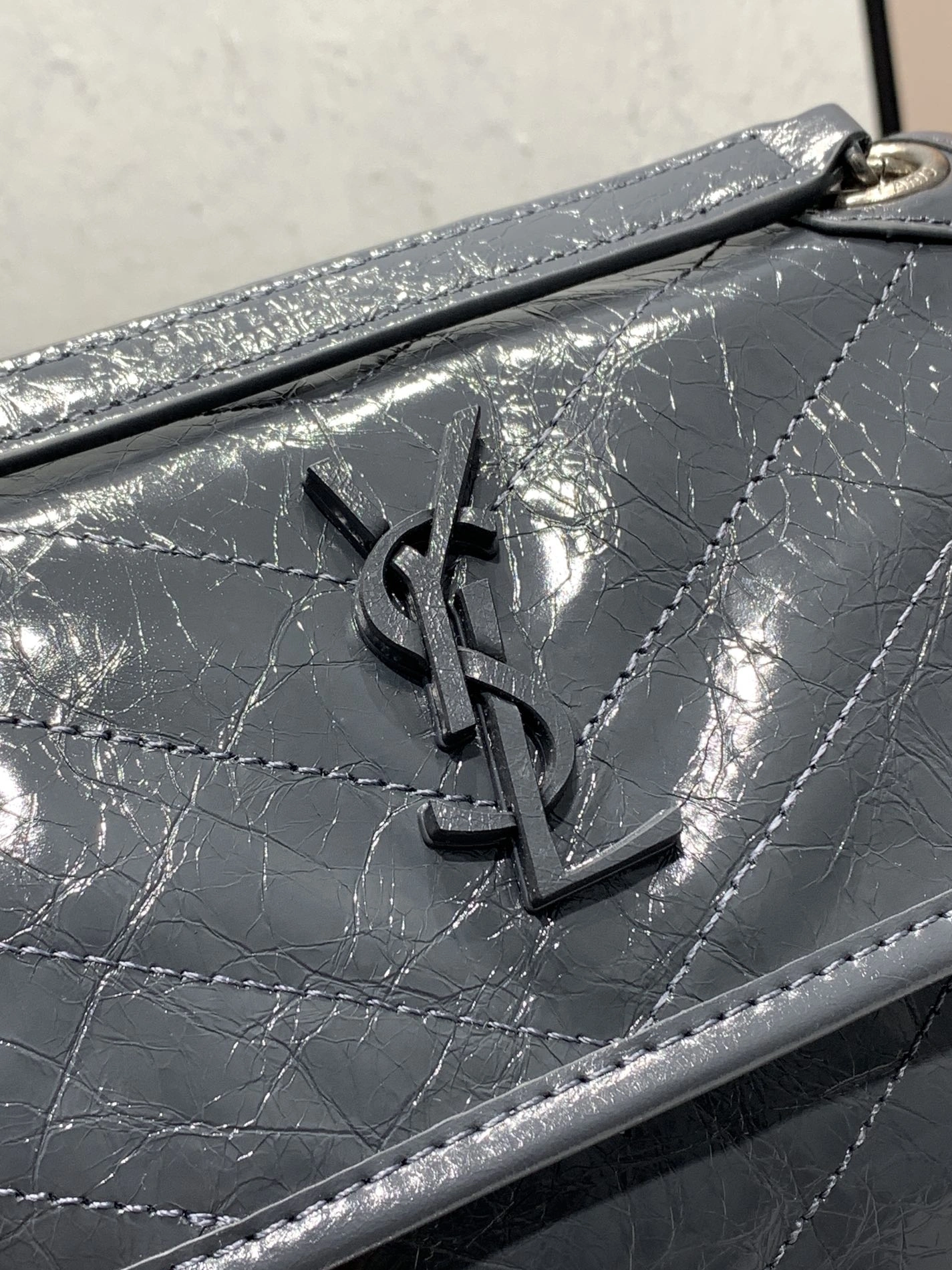 Flexible 6518 Yves Saint Laurent YSL AAA Quality Messenger Bags For Women