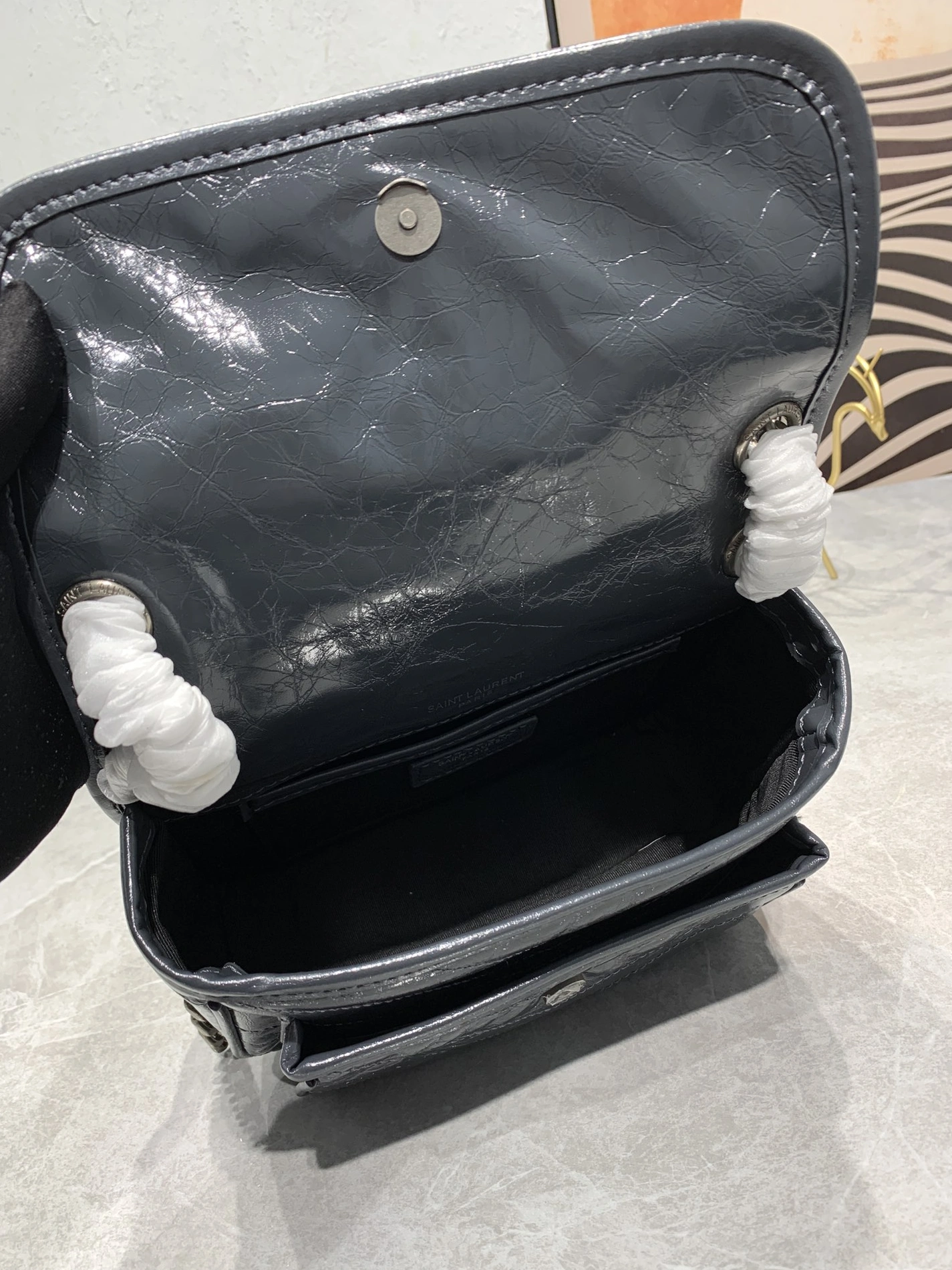 Flexible 6518 Yves Saint Laurent YSL AAA Quality Messenger Bags For Women