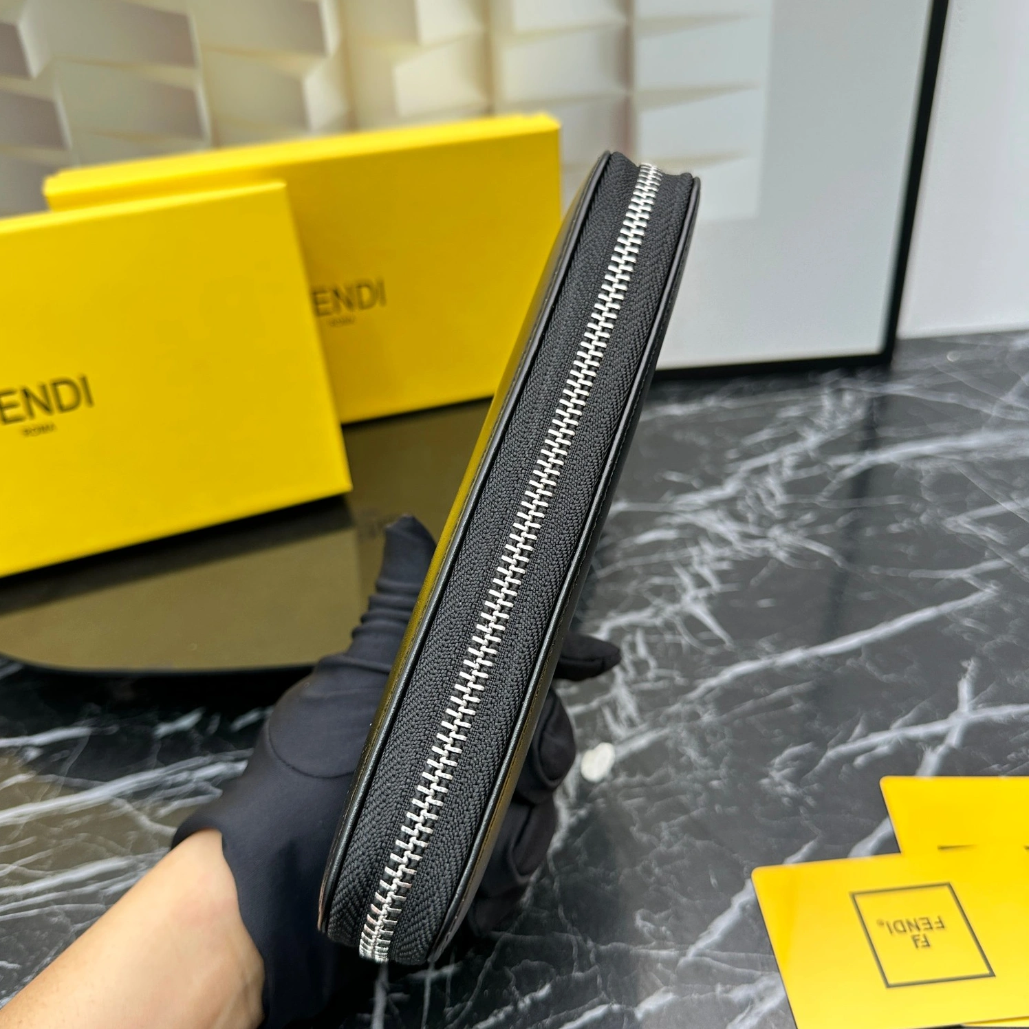 Flexible 6573 Fendi Wallets For Unisex