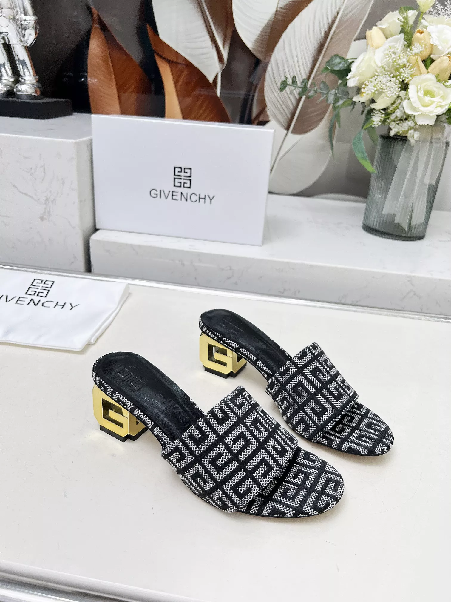 Flexible 6596 Givenchy Slippers For Women