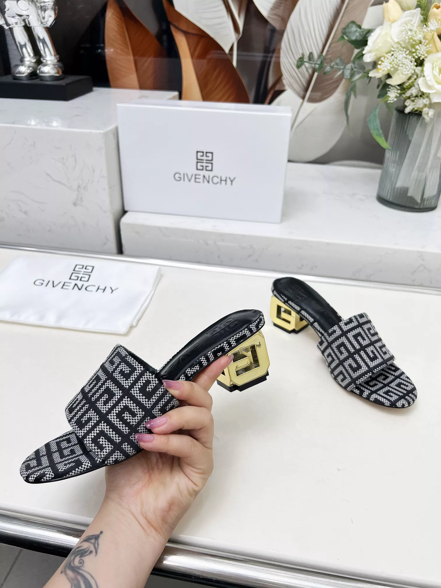 Flexible 6596 Givenchy Slippers For Women