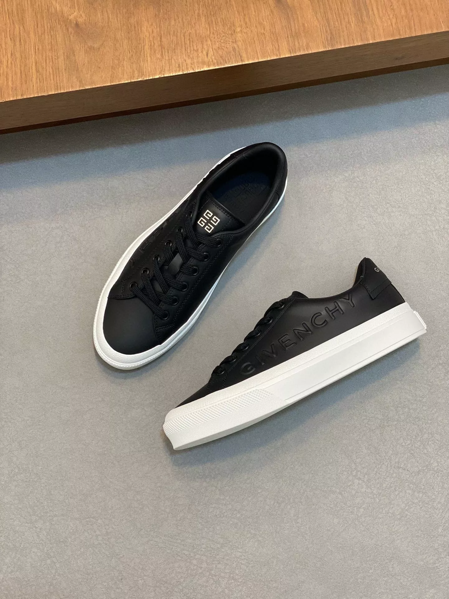 Flexible 6675 Givenchy Casual Shoes For Men